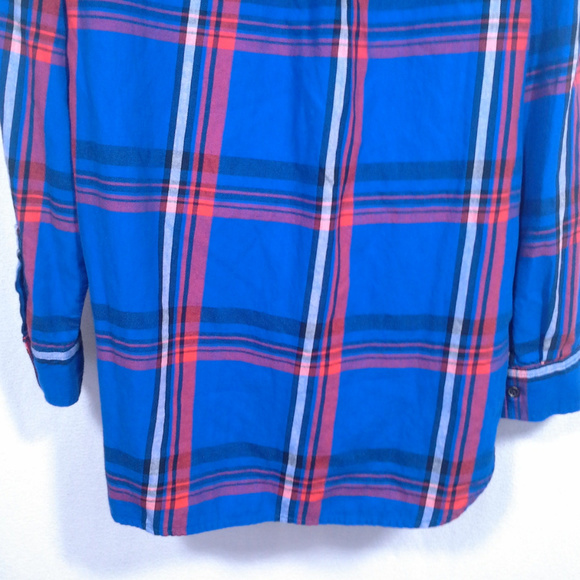 Old Navy Boyfriend shirt Size L Blue Red Plaid Cotton twill Front button - Picture 5 of 7